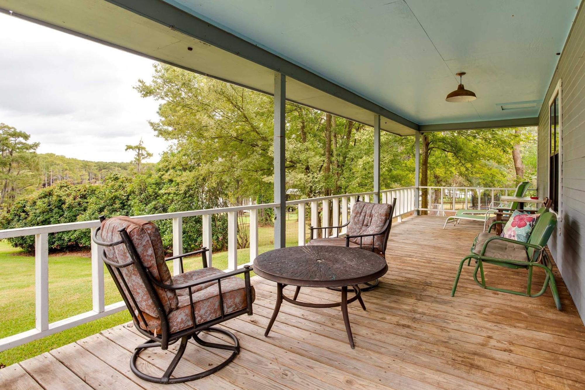 Doyline Cottage With Large Porch And Lake Access! Exterior photo